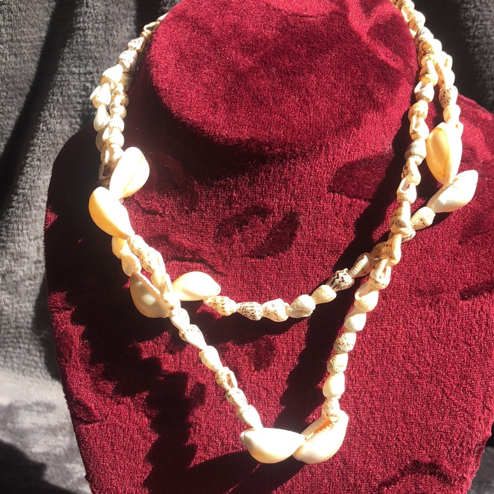 She’ll necklaces - Picture 4 of 10